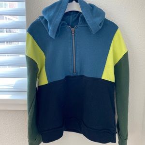 Sweatshirt by Art Class